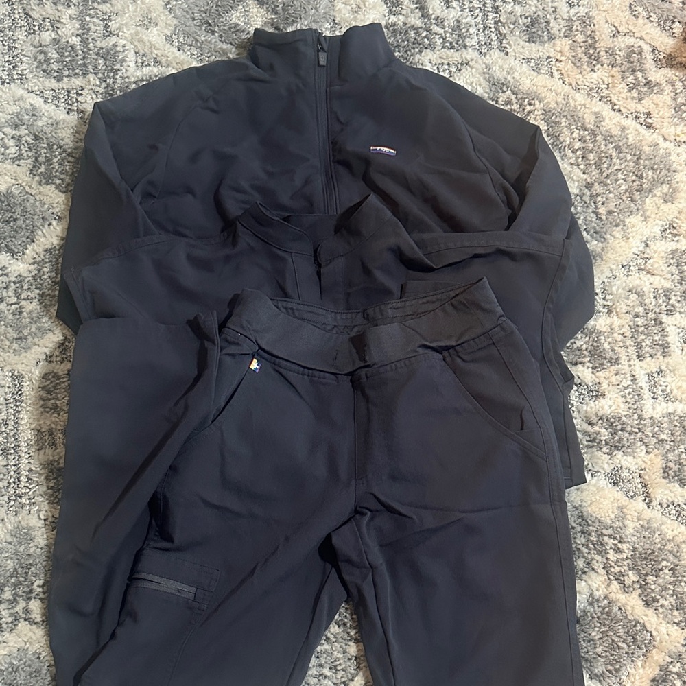 Figs Navy Women's Jacket and Pants Set